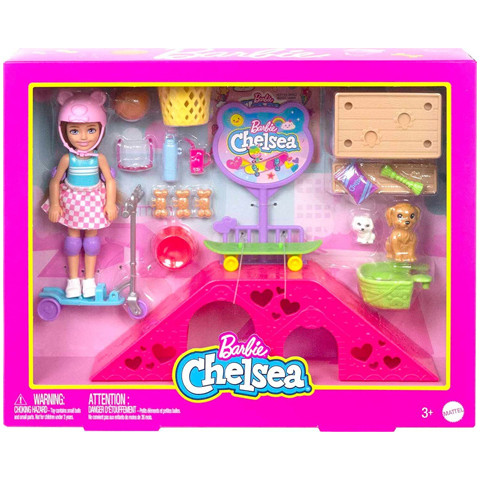 Mattel Barbie® Chelsea: Gördeszka park játékszett kiegészítőkkel - Mattel